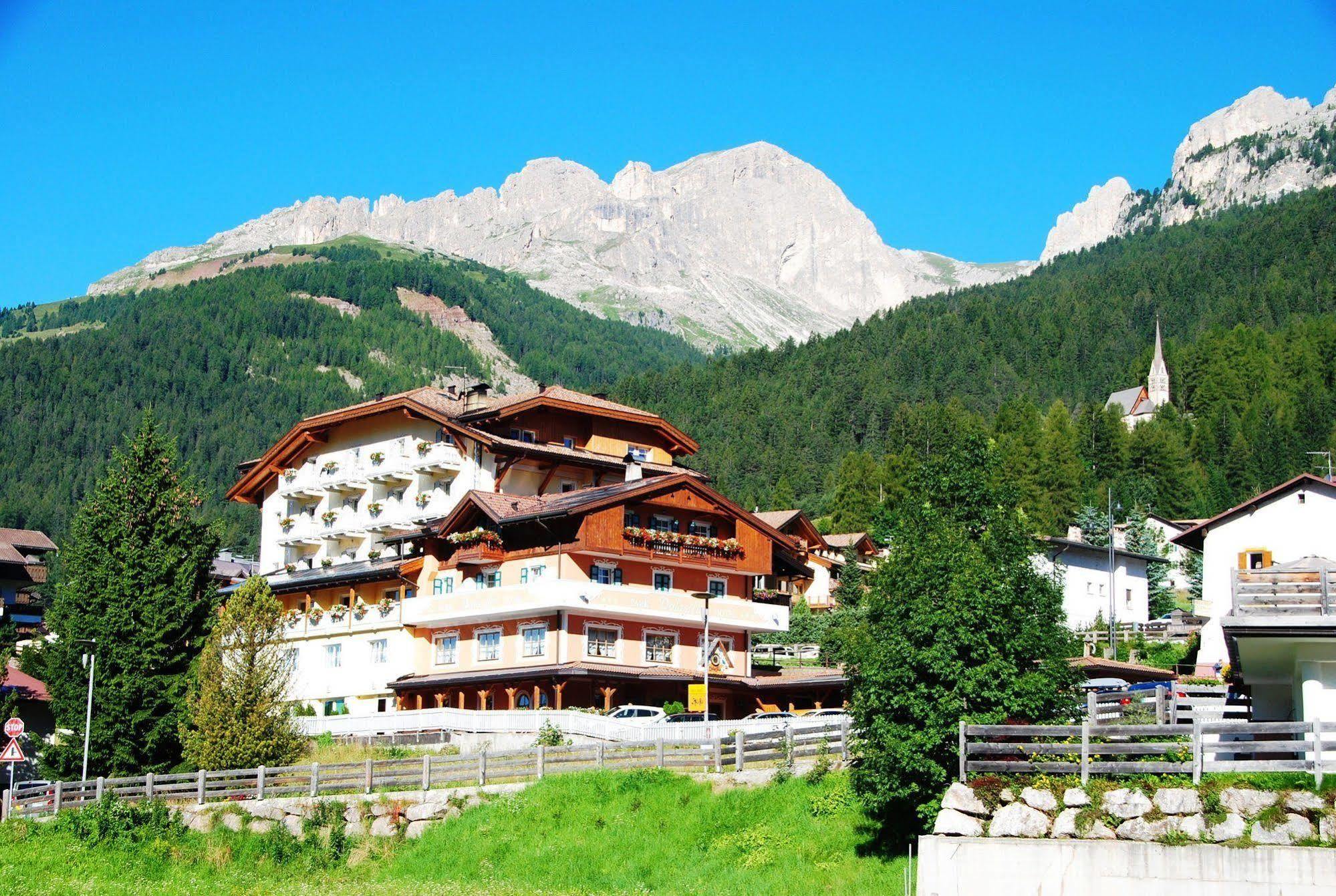 Dolasilla Park Hotel Vigo di Fassa Exterior foto